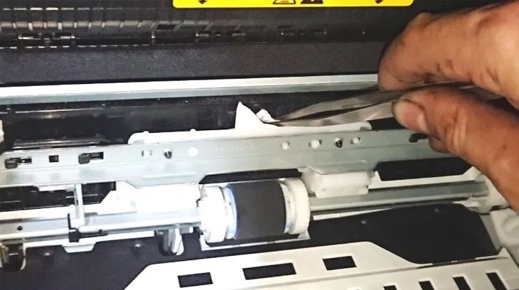 Nguyên nhân và cách xử lý khi máy in bị kẹt giấy